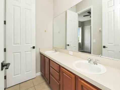 930 Spring Oak Circle Orlando FL 32828