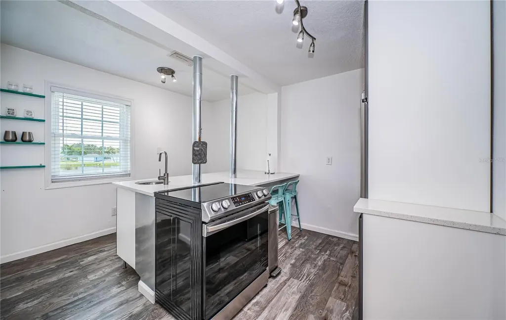 149 Seahorse Drive SE St Petersburg FL 33705