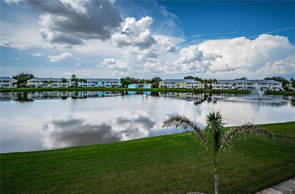 149 Seahorse Drive SE St Petersburg FL 33705