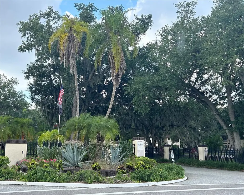 19505 Quesada Avenue Port Charlotte FL 33948