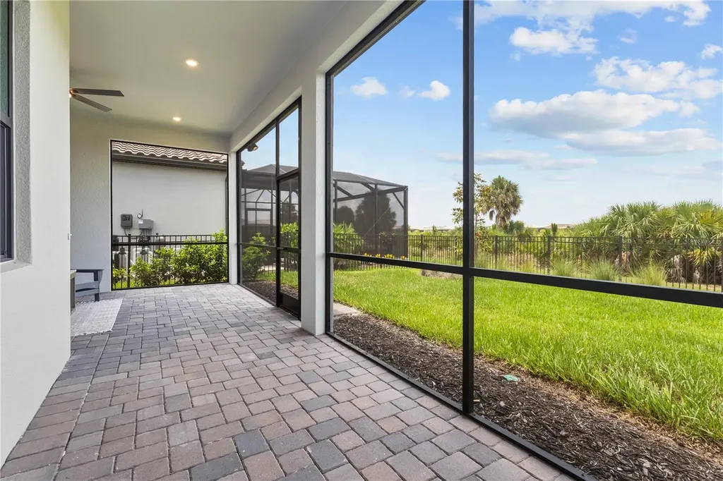 6075 Sawgrass Lake Court Nokomis FL 34275