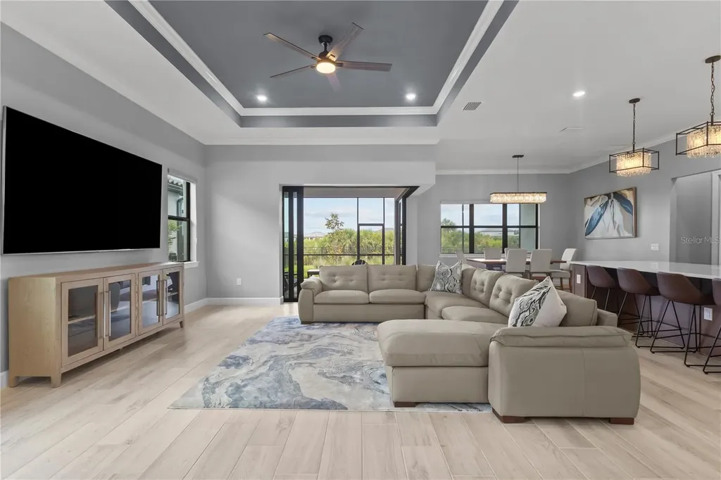 6075 Sawgrass Lake Court Nokomis FL 34275