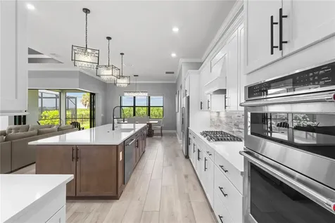 6075 Sawgrass Lake Court Nokomis FL 34275