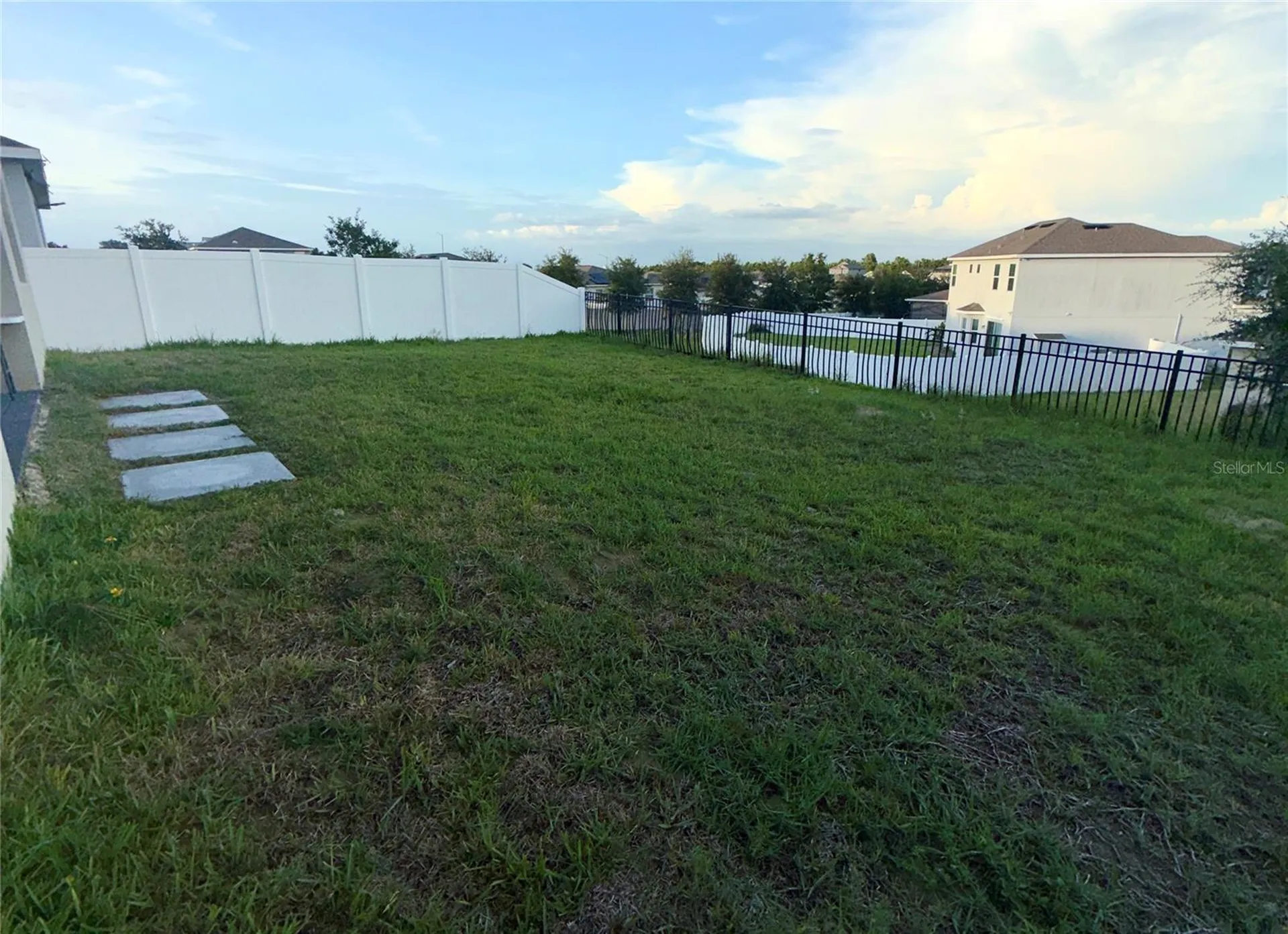 408 Sapphire Drive Davenport FL 33837