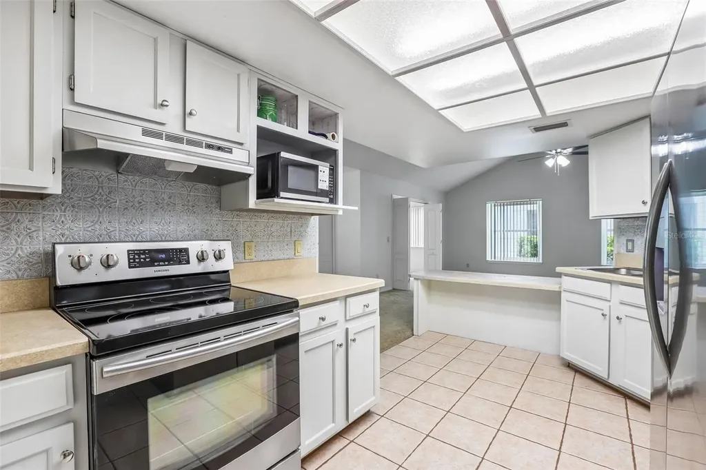 6540 Foxmoor Drive Zephyrhills FL 33542