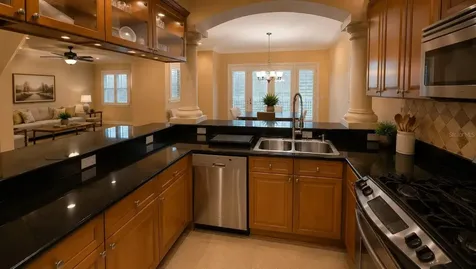 4907 Bayshore Boulevard Tampa FL 33611