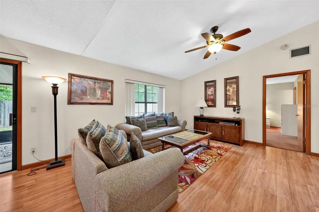 1047 W Samms Avenue Port Orange FL 32129