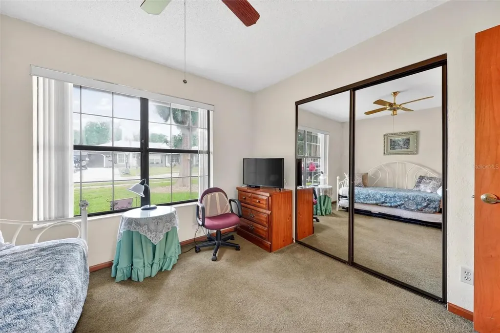 1047 W Samms Avenue Port Orange FL 32129