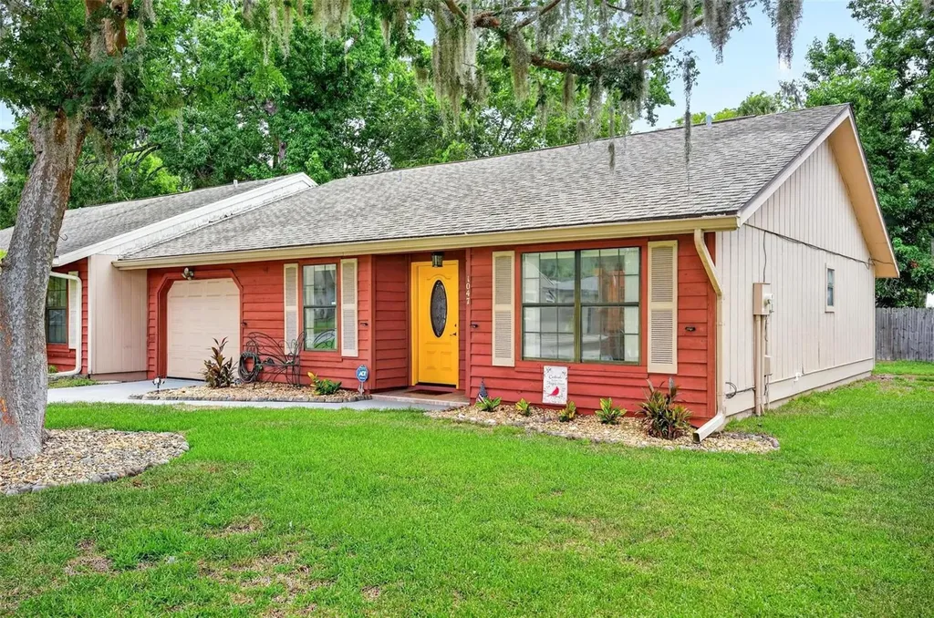 1047 W Samms Avenue Port Orange FL 32129