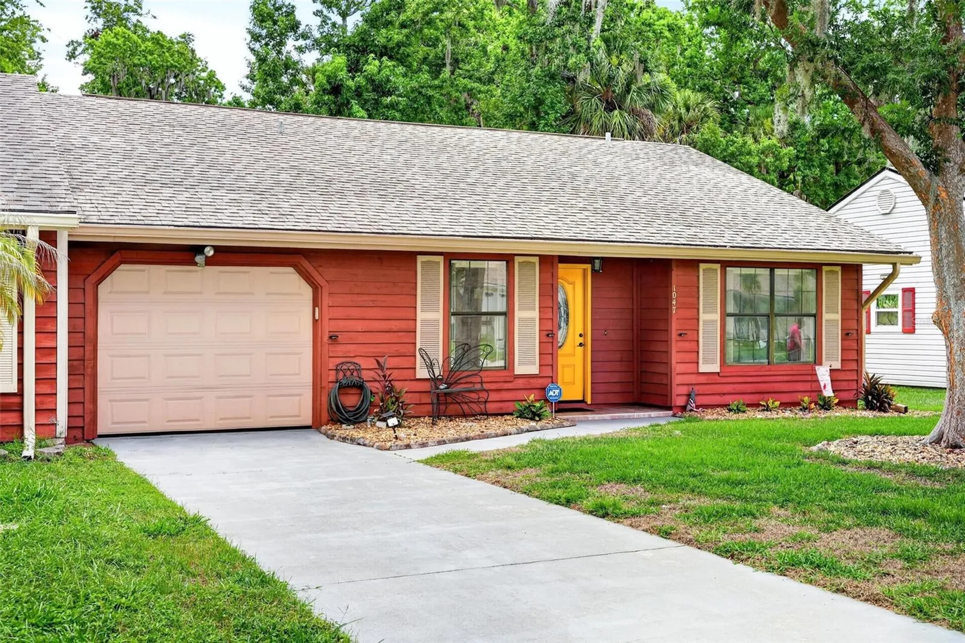 1047 W Samms Avenue Port Orange FL 32129