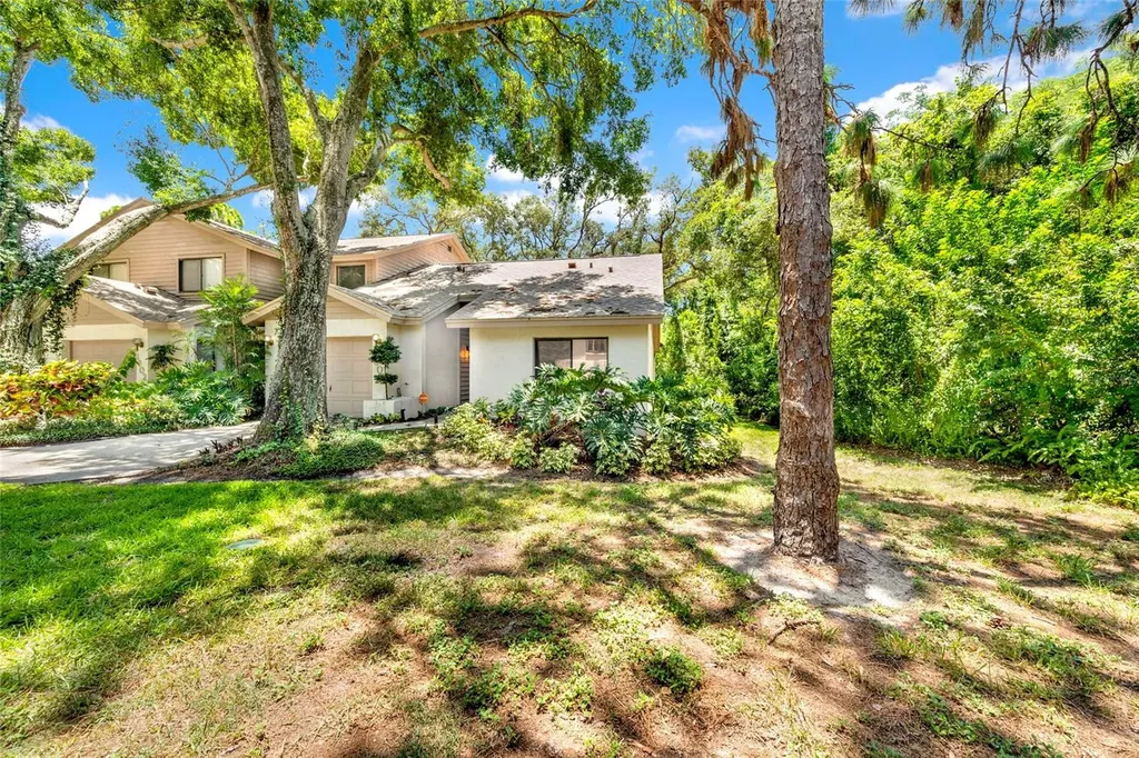1900 Whispering Way Tarpon Springs FL 34689