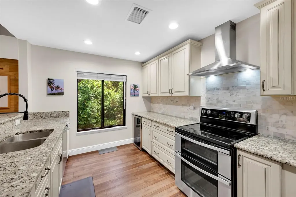 1900 Whispering Way Tarpon Springs FL 34689