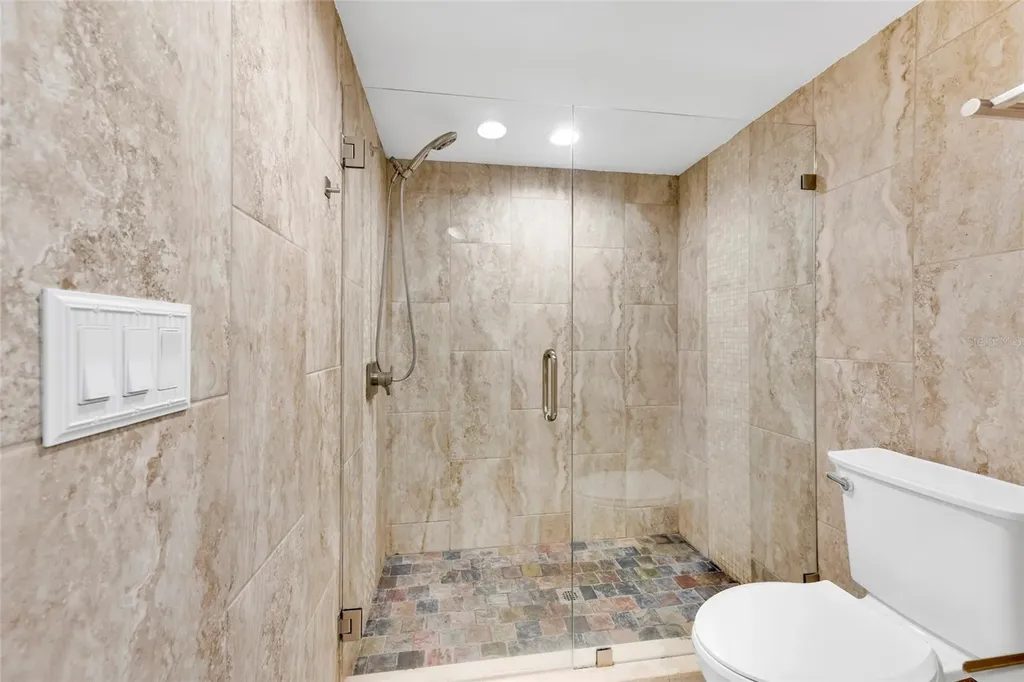 1900 Whispering Way Tarpon Springs FL 34689