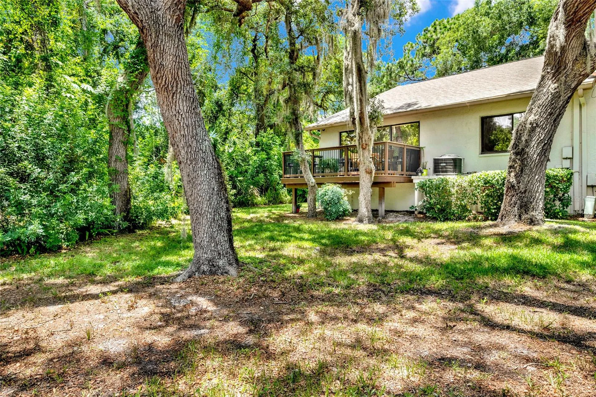 1900 Whispering Way Tarpon Springs FL 34689