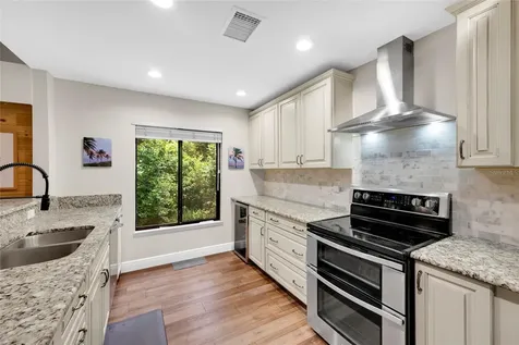 1900 Whispering Way Tarpon Springs FL 34689