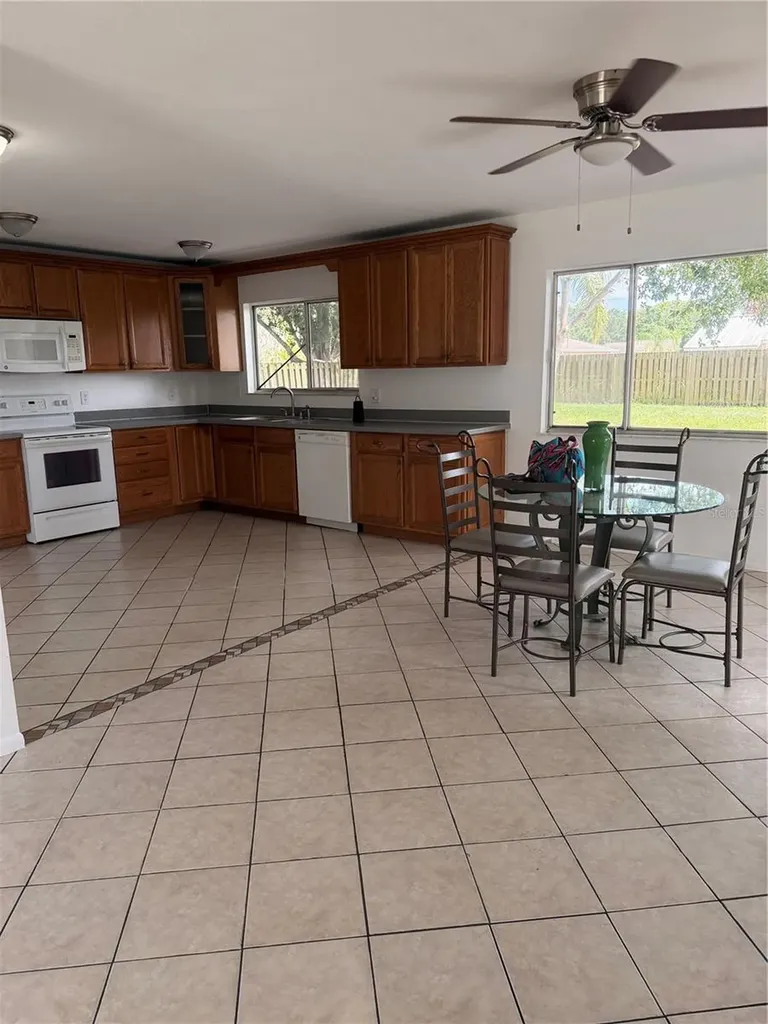 731 SW 24th Street Vero Beach FL 32962