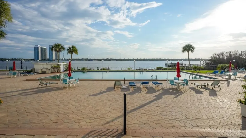 925 N Halifax Avenue Daytona Beach FL 32118