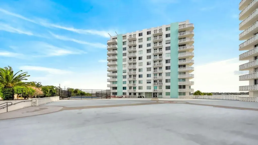 925 N Halifax Avenue Daytona Beach FL 32118