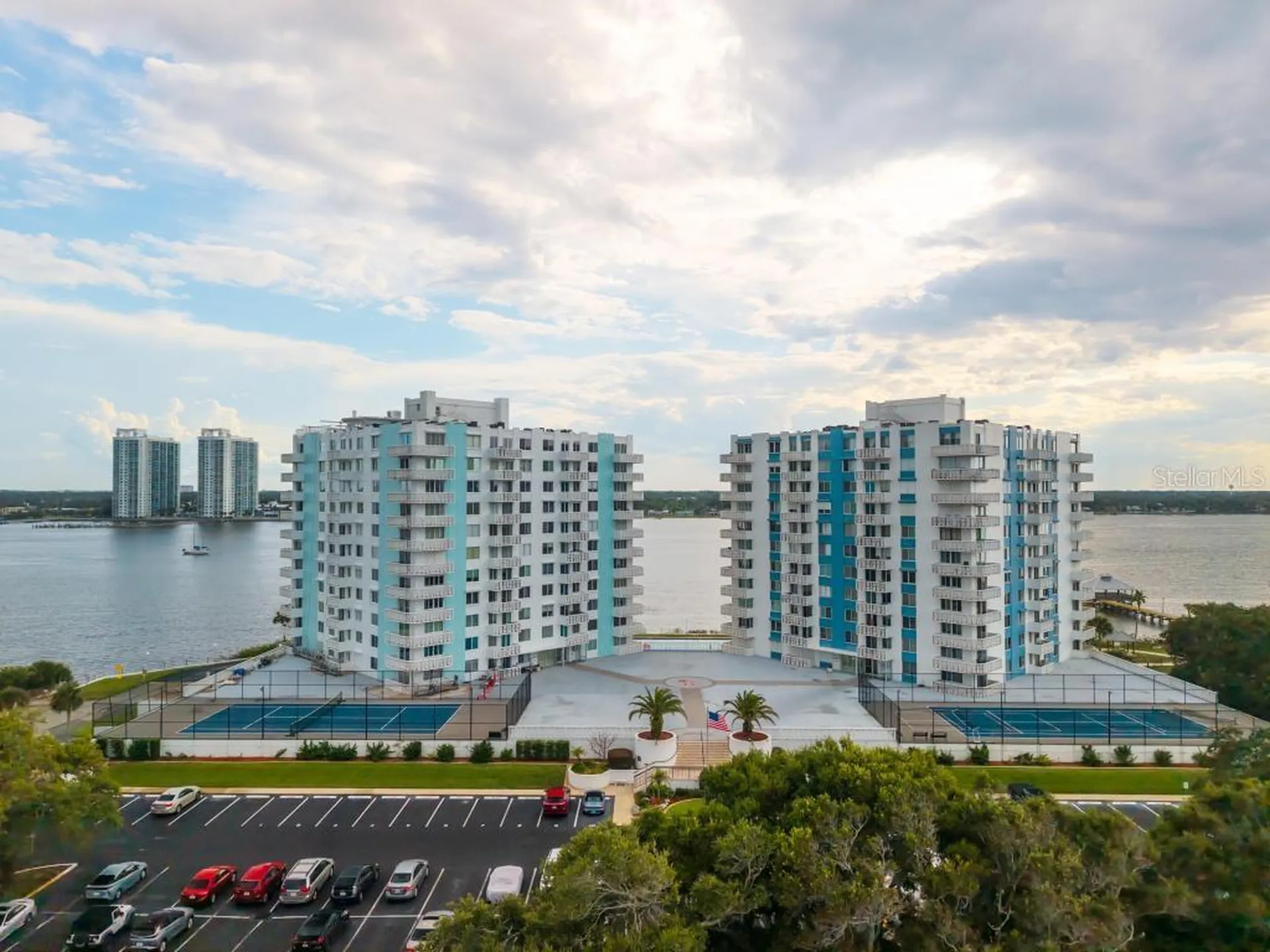 925 N Halifax Avenue Daytona Beach FL 32118