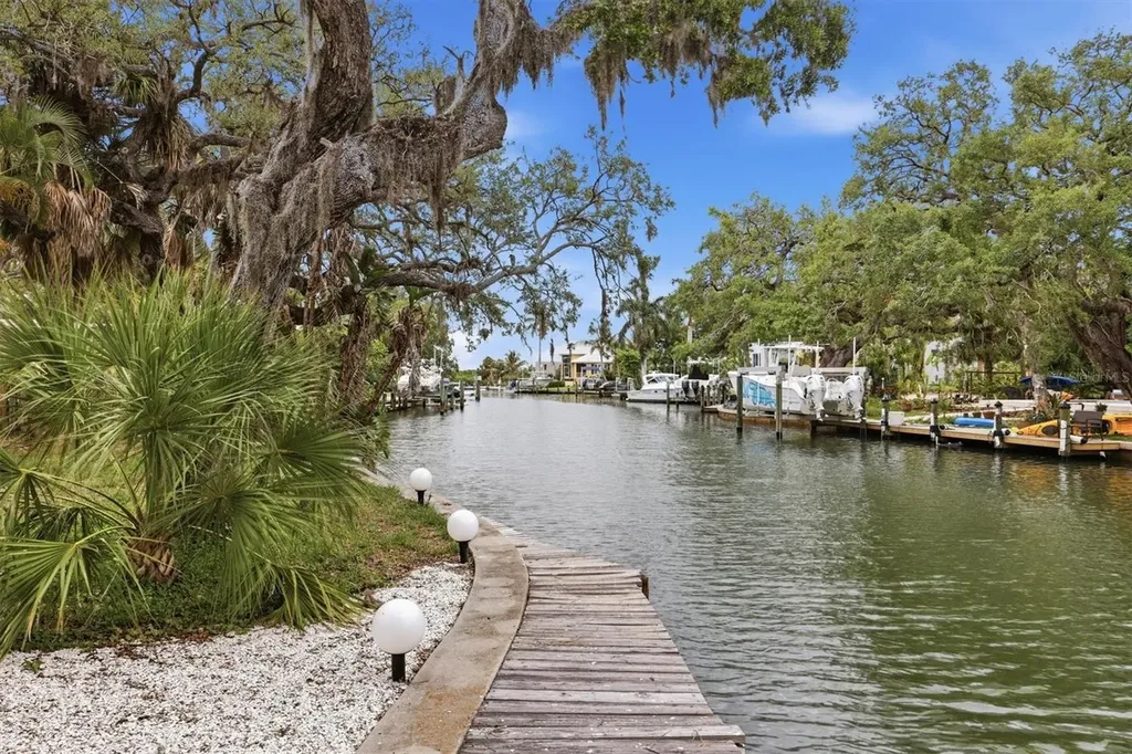 1232 Northport Drive Sarasota FL 34242