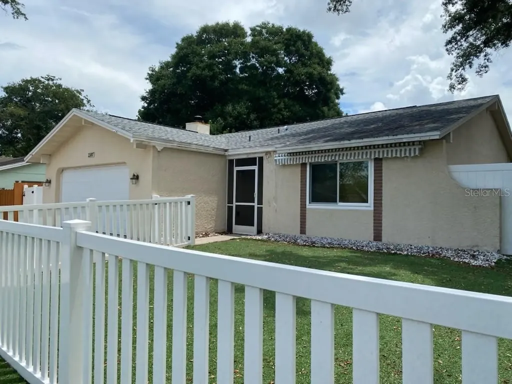 2107 Grove Valley Palm Harbor FL 34683