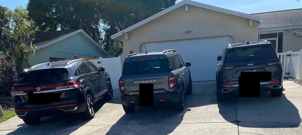 2107 Grove Valley Palm Harbor FL 34683