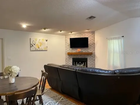 2107 Grove Valley Palm Harbor FL 34683