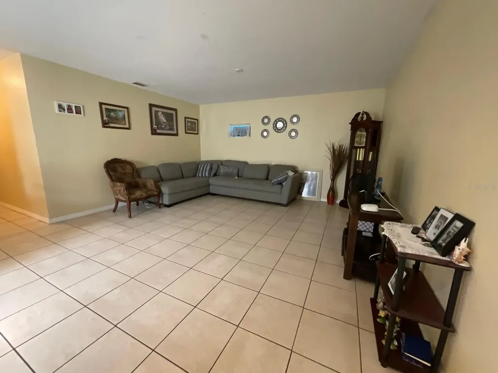 3047 27th Court E Palmetto FL 34221