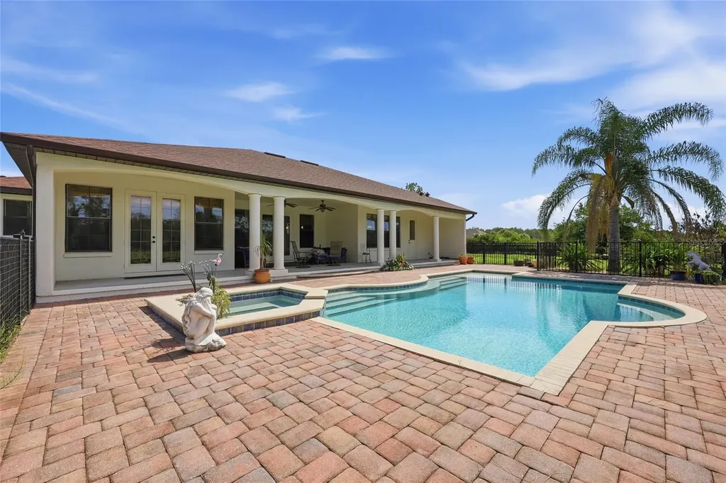 4460 Runway Lane St Cloud FL 34772