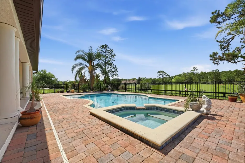 4460 Runway Lane St Cloud FL 34772