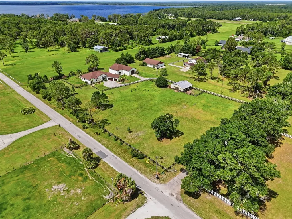 4460 Runway Lane St Cloud FL 34772