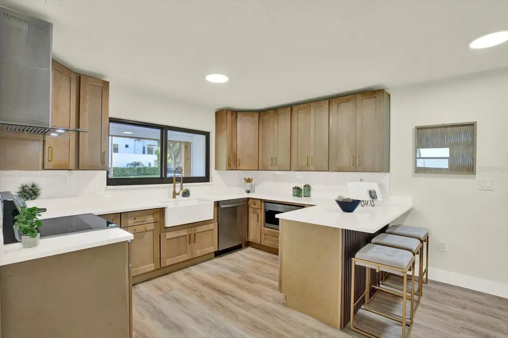 4510 W Price Avenue Tampa FL 33611