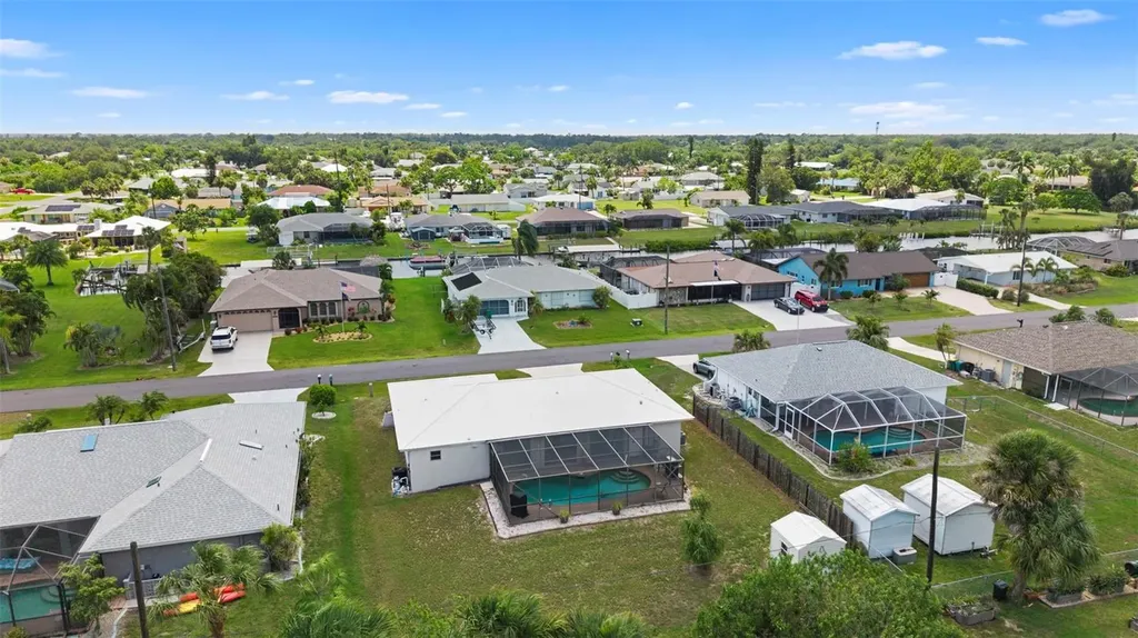 18701 Countryman Avenue Port Charlotte FL 33948