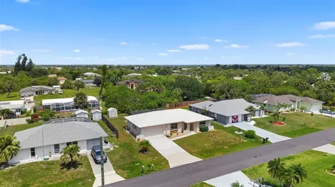 18701 Countryman Avenue Port Charlotte FL 33948