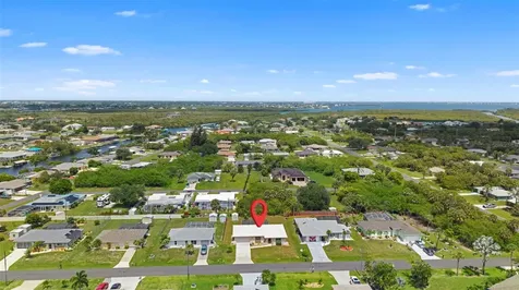 18701 Countryman Avenue Port Charlotte FL 33948
