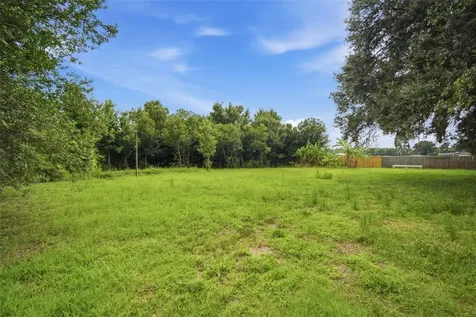 6611 W Knights Griffin Road Plant City FL 33565