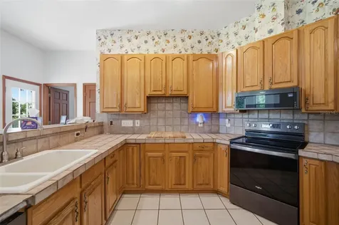 6611 W Knights Griffin Road Plant City FL 33565