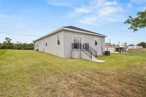 9211 Northcliffe Boulevard Spring Hill FL 34606