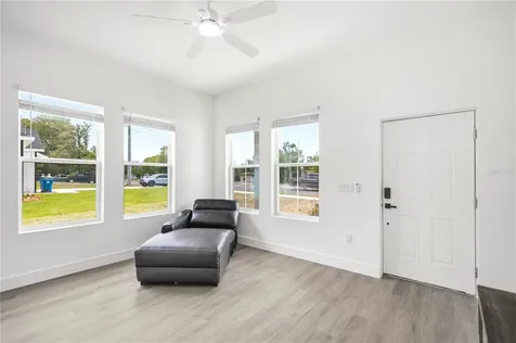 9211 Northcliffe Boulevard Spring Hill FL 34606