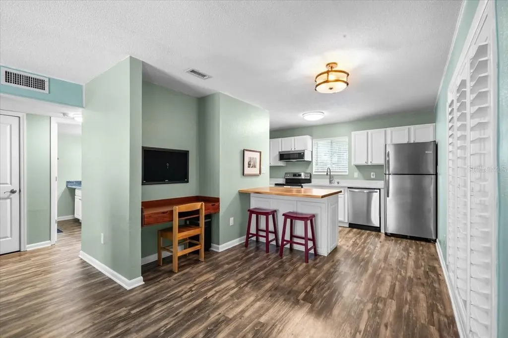 507 NW 39th Road Gainesville FL 32607