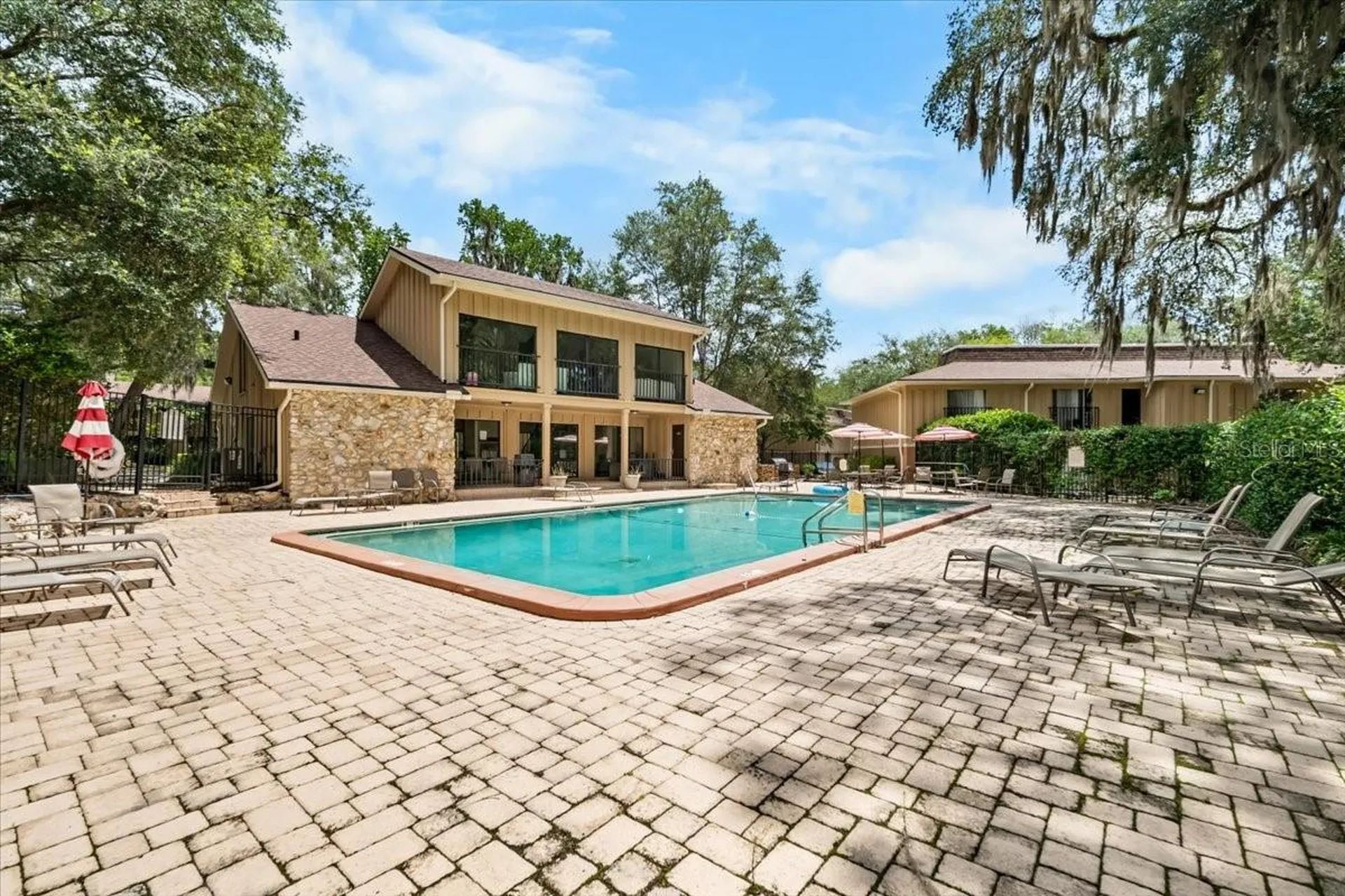 507 NW 39th Road Gainesville FL 32607