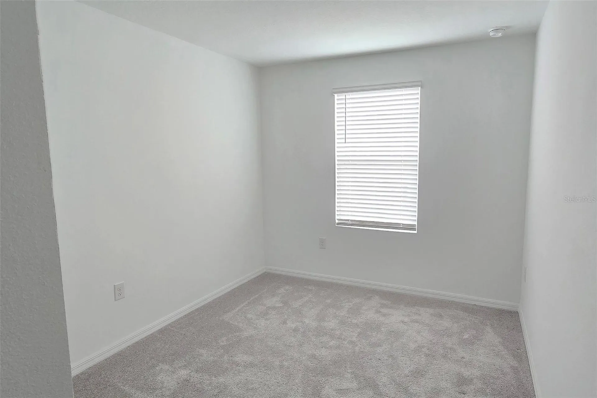 2978 Canary Avenue Davenport FL 33837