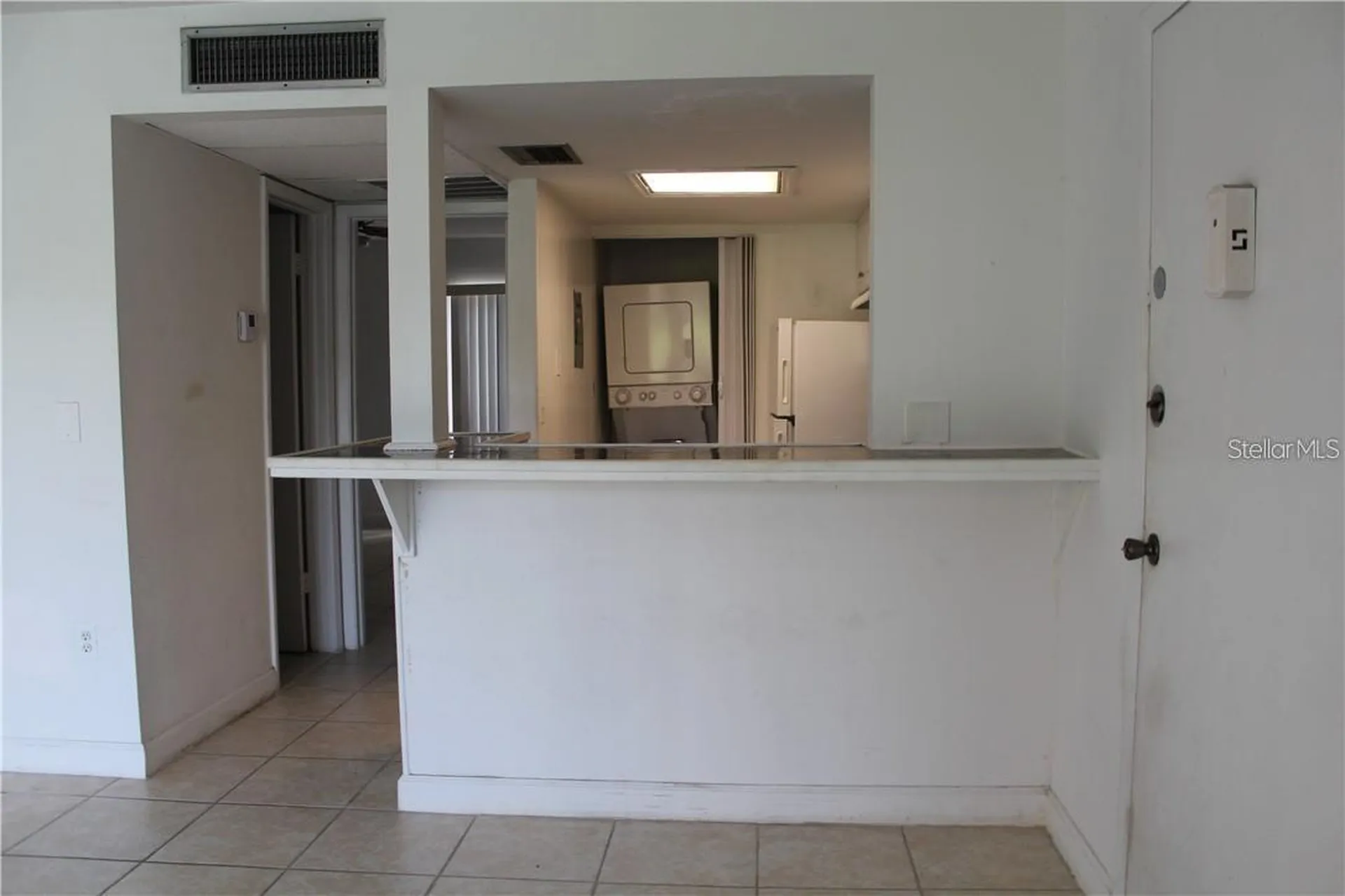 3832 N Lake Drive Tampa FL 33614