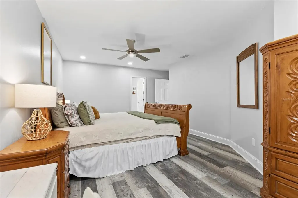 13810 Lazy Oak Drive Tampa FL 33613