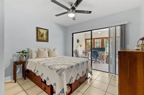 13810 Lazy Oak Drive Tampa FL 33613