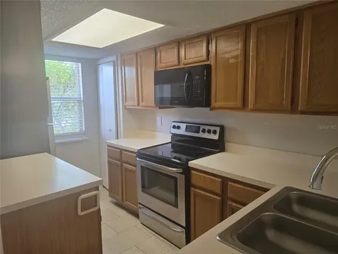 8713 Liberty Place Tampa FL 33615