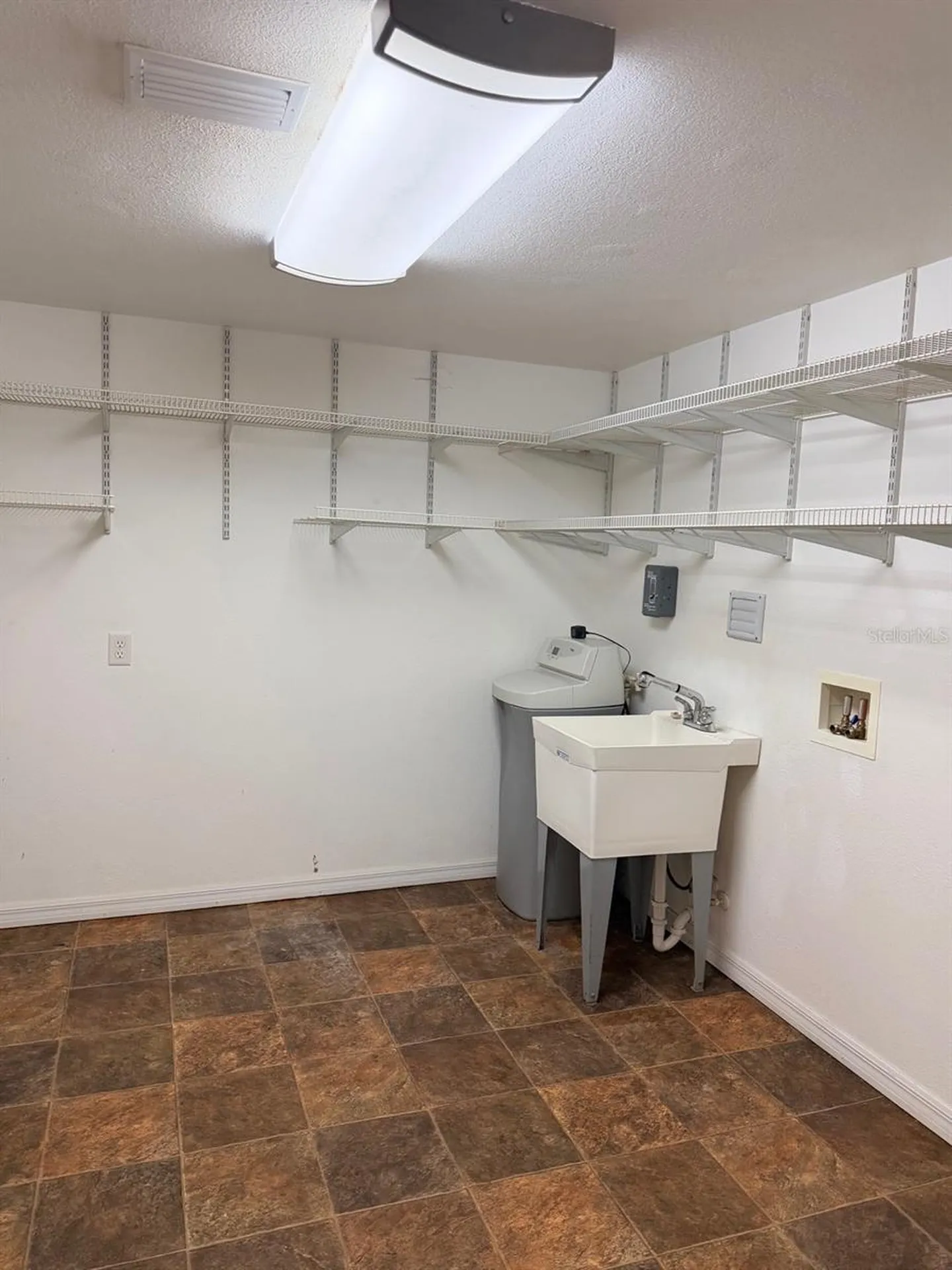 790 NW 42 Terrace Chiefland FL 32626