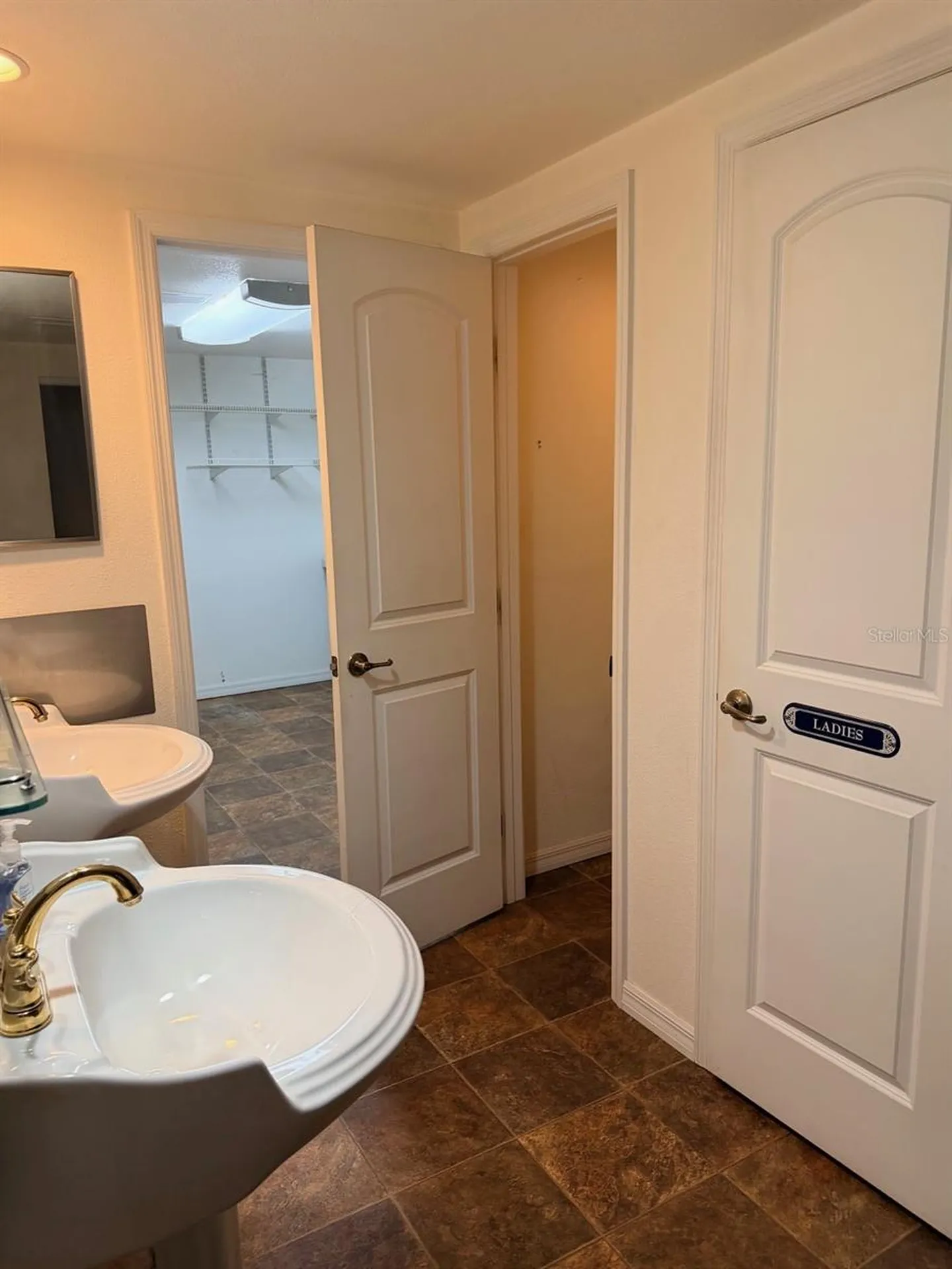 790 NW 42 Terrace Chiefland FL 32626