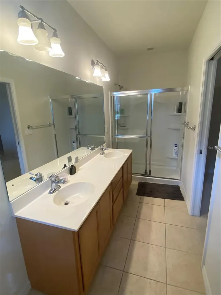 3870 82nd Avenue Cir E Sarasota FL 34243
