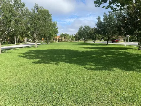 3870 82nd Avenue Cir E Sarasota FL 34243
